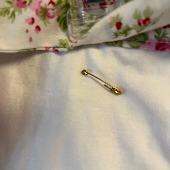 NWT Simply Whimsical Handcrafted, half Apron. Style = Valentine Truffle. - Picture 8 of 12